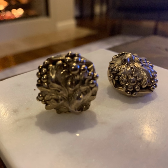 Grape and Vine Motif Earrings Clipon - Picture 1 of 2